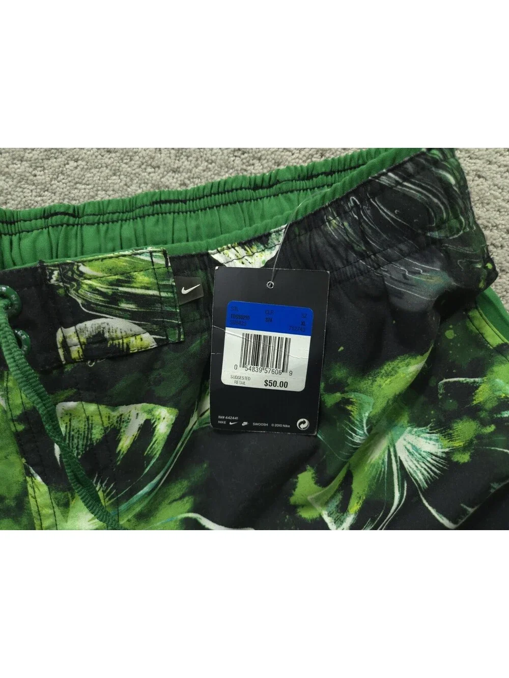 Nike Swim Trunks Mens XL Green Hibiscus Floral Tropical Board Shorts NWT